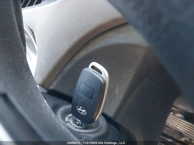 5XYZTDLB0JG521301 Hyundai SANTA FE SPORT