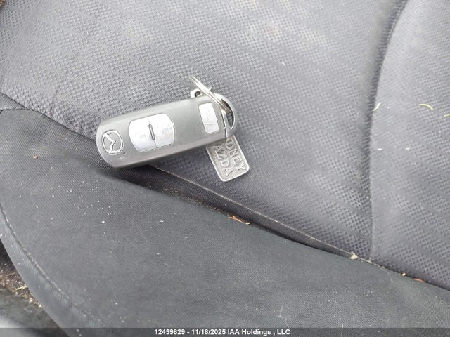 JM1BM1K78E1176602 Mazda Mazda3 Gx-sky