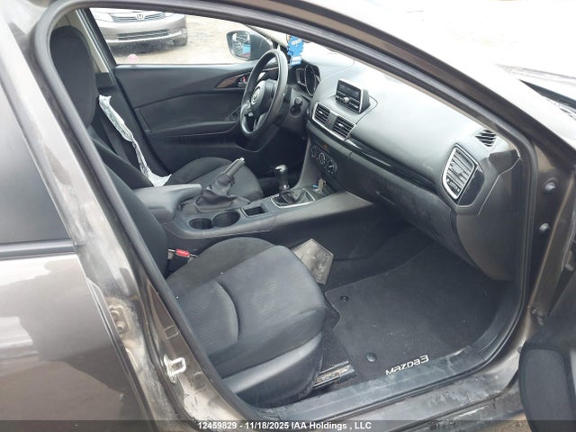JM1BM1K78E1176602 Mazda Mazda3 Gx-sky