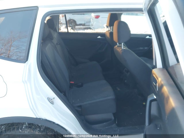 12459835 :رقم المزاد ، 3VV0B7AX5KM021068 vin ، 2019 Volkswagen Tiguan Trendline مزاد بيع
