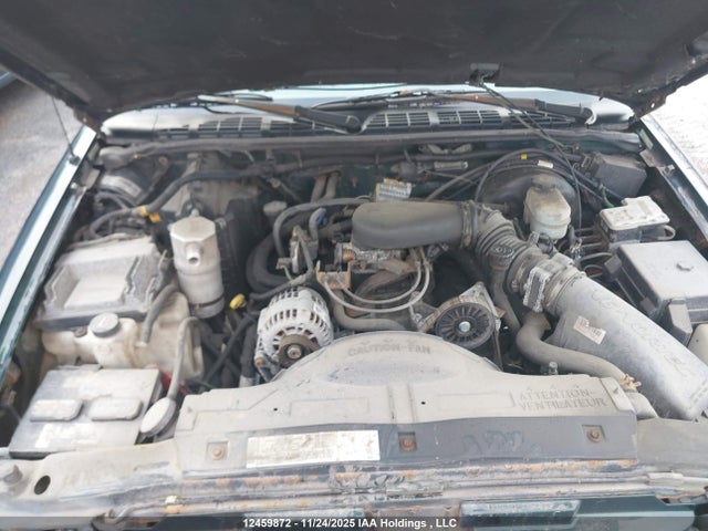 12459872 :رقم المزاد ، 1GNCT18X35K111561 vin ، 2005 Chevrolet Blazer مزاد بيع