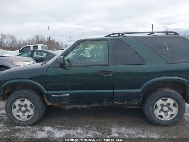 12459872 :رقم المزاد ، 1GNCT18X35K111561 vin ، 2005 Chevrolet Blazer مزاد بيع