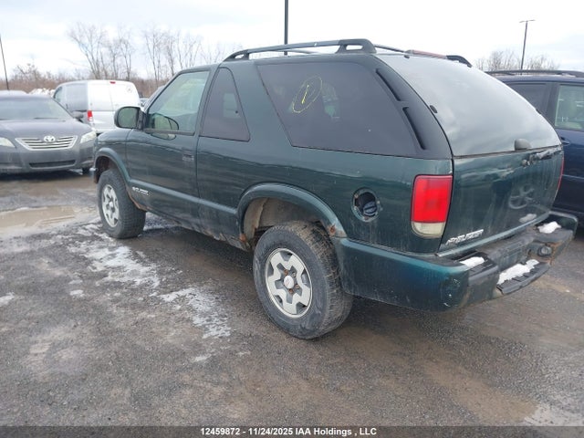 12459872 :رقم المزاد ، 1GNCT18X35K111561 vin ، 2005 Chevrolet Blazer مزاد بيع