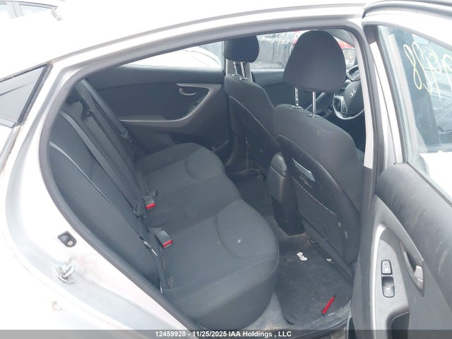 Продажа на аукционе авто 2015 Hyundai Elantra Se/sport/limited, vin: KMHDH4AH5FU390077, номер лота: 12459928
