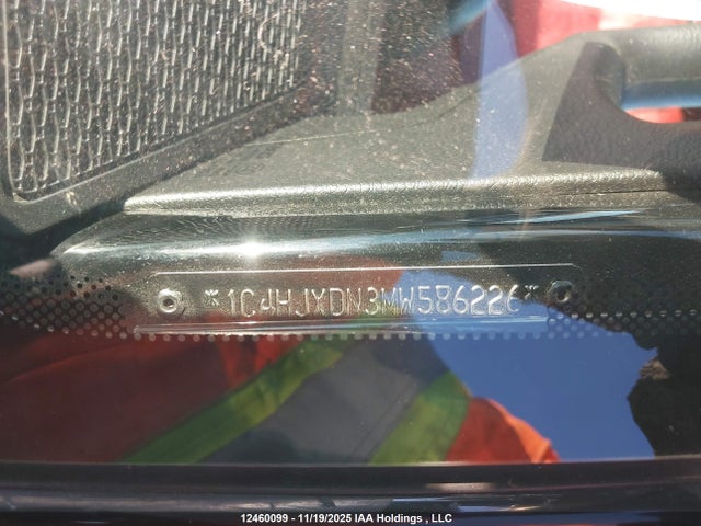 1C4HJXDN3MW586226 Jeep Wrangler Unlimited Sport