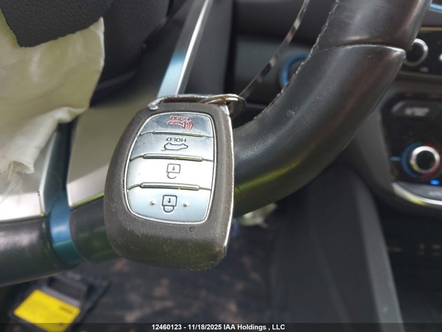KMHC65LDXJU070120 Hyundai Ioniq Plug-in Hybrid Se