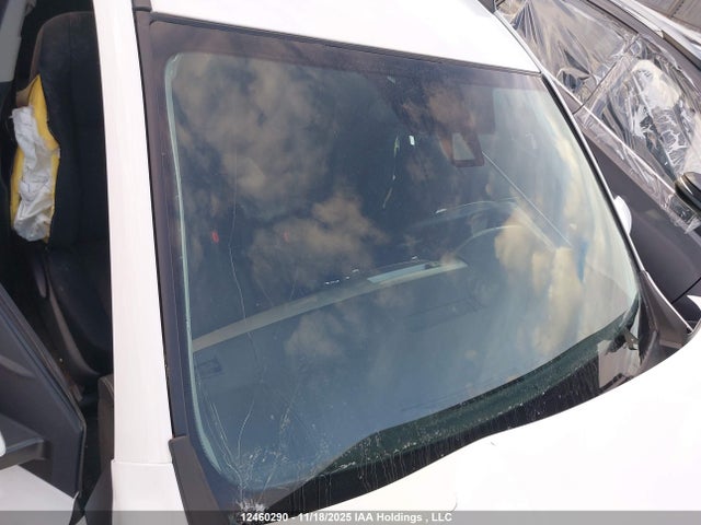 12460290 :رقم المزاد ، 2T3ZFREV2JW522821 vin ، 2018 Toyota Rav4 Le مزاد بيع