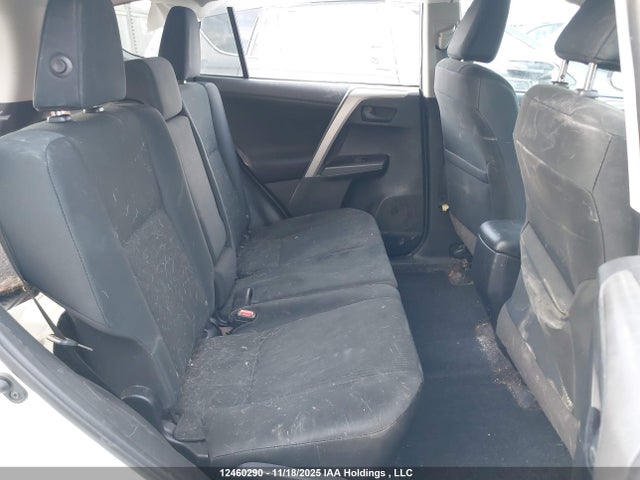 12460290 :رقم المزاد ، 2T3ZFREV2JW522821 vin ، 2018 Toyota Rav4 Le مزاد بيع