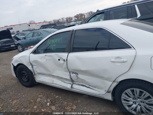 12460415 :رقم المزاد ، 4T1BF1FKXCU637072 vin ، 2012 Toyota Camry Se/le/xle مزاد بيع