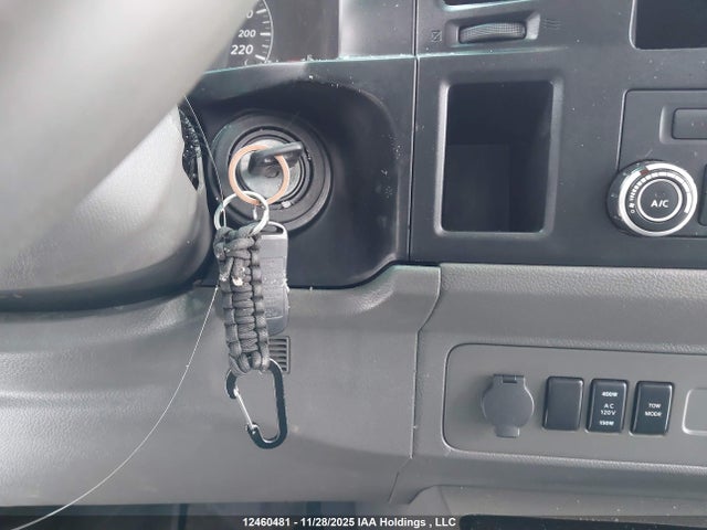 1N6AF0LY4HN803507 Nissan Nv Cargo Nv2500 Hd S V8/sv V8