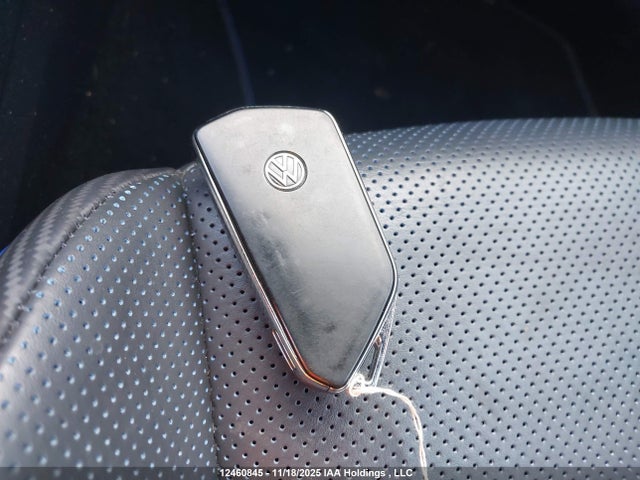 WVWEB7CD7RW163424 Volkswagen Golf R