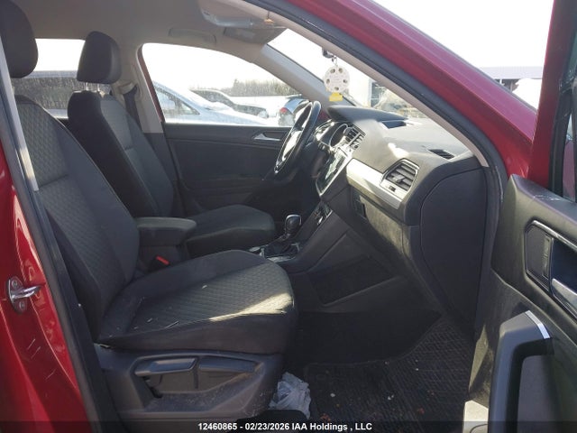 3VV0B7AX3JM152174 Volkswagen Tiguan Trendline