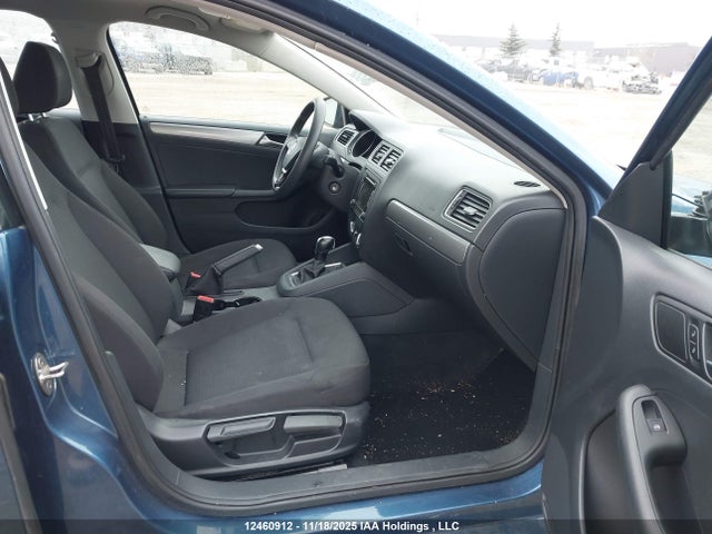 3VWD07AJ9FM300253 Volkswagen JETTA SE