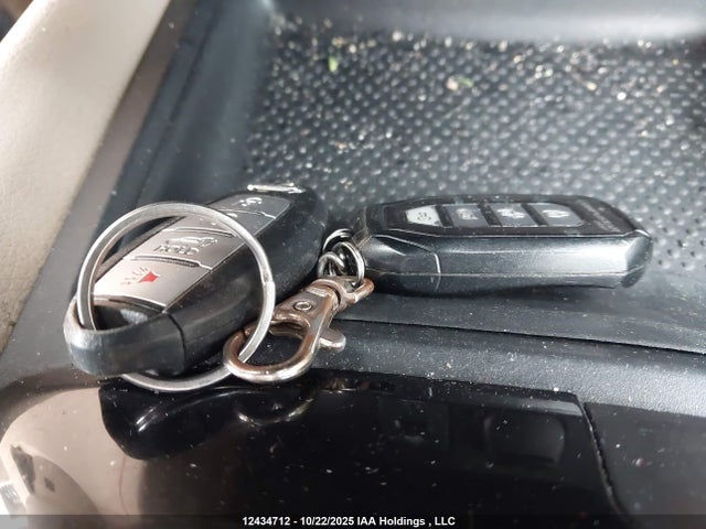 Nissan ROGUE S 2014 5N1AT2MV5EC761217 Image 27