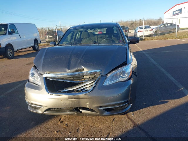 2013 Chrysler 200 Lx მანქანა იყიდება აუქციონზე, vin: 1C3CCBAB8DN515342, აუქციონის ნომერი: 12461005