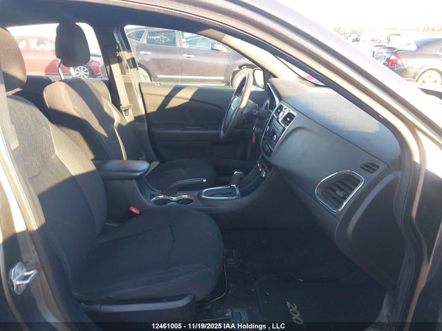 2013 Chrysler 200 Lx მანქანა იყიდება აუქციონზე, vin: 1C3CCBAB8DN515342, აუქციონის ნომერი: 12461005