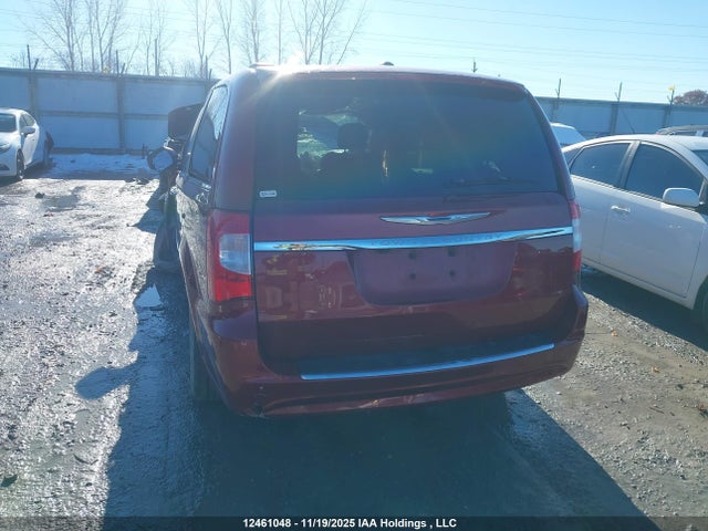 2C4RC1JG1GR133737 Chrysler Town &amp; Country Limited
