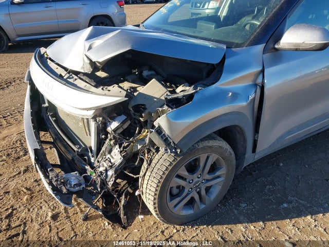 2023 Kia Seltos S მანქანა იყიდება აუქციონზე, vin: KNDEUCAA8P7457661, აუქციონის ნომერი: 12461053