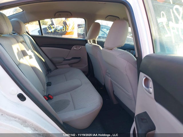 Продажа на аукционе авто 2015 Honda Civic Lx, vin: 2HGFB2F45FH016842, номер лота: 12461142