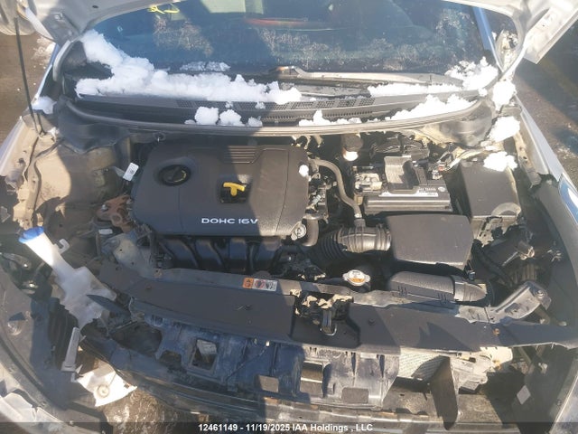 3KPFL4A72JE261661 KIA Forte