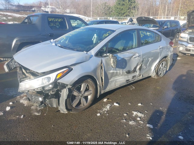 3KPFL4A72JE261661 KIA Forte