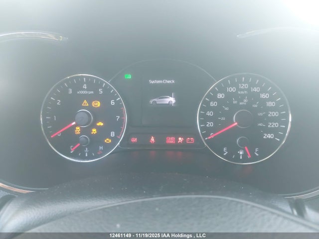 3KPFL4A72JE261661 KIA Forte