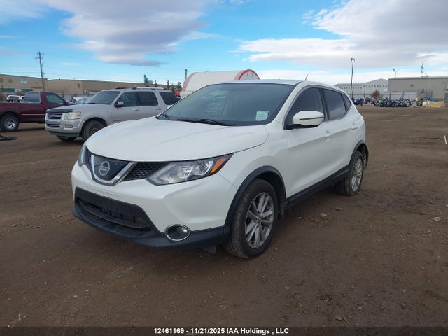 JN1BJ1CR1JW283791 Nissan Qashqai S/sl/sv