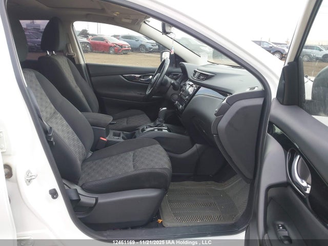 JN1BJ1CR1JW283791 Nissan Qashqai S/sl/sv
