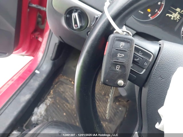 3VWL07AJ2EM394390 Volkswagen JETTA SEL