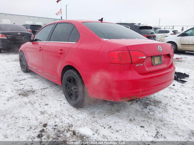 3VWL07AJ2EM394390 Volkswagen JETTA SEL