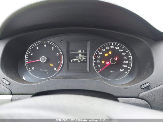 3VWL07AJ2EM394390 Volkswagen JETTA SEL