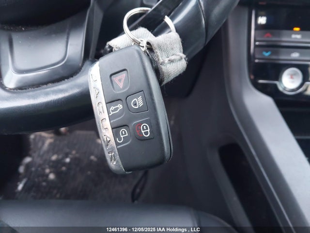 SADCJ2FN5JA296836 Jaguar F-pace Premium