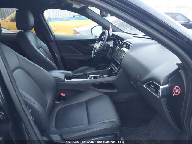 SADCJ2FN5JA296836 Jaguar F-pace Premium