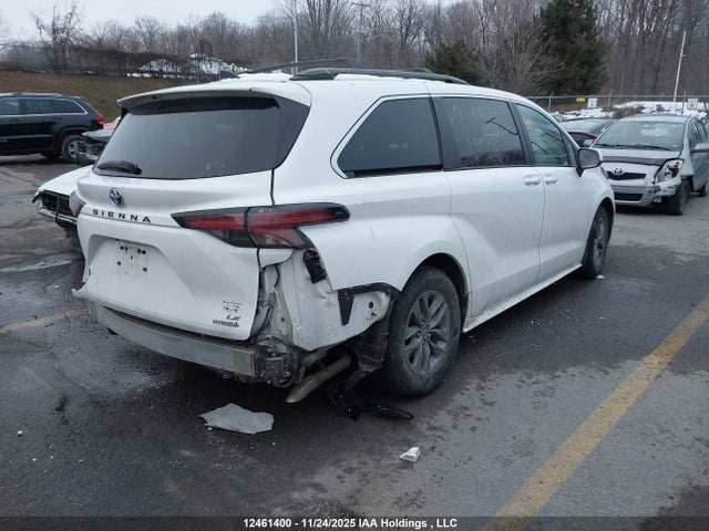 5TDGSKFC1NS055311 Toyota Sienna Le 8-passenger