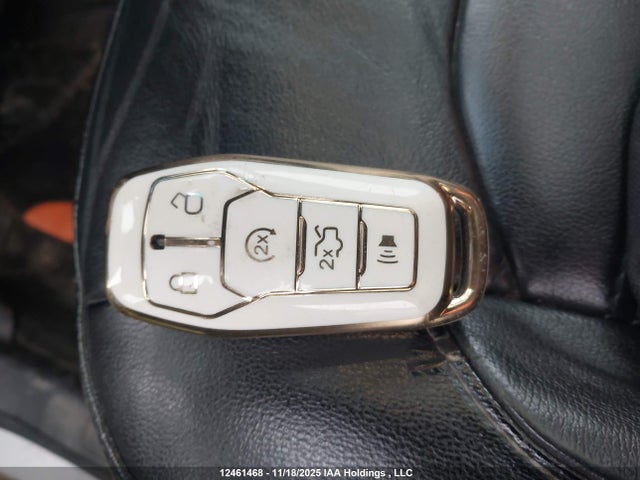2FMTK3J89FBB31718 Ford EDGE SEL