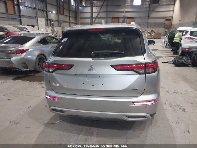 JA4J4UA83NZ601727 Mitsubishi Outlander Se/black Edition