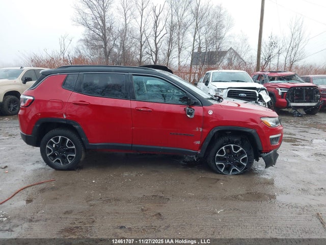 3C4NJDDB7KT790196 Jeep Compass Trailhawk