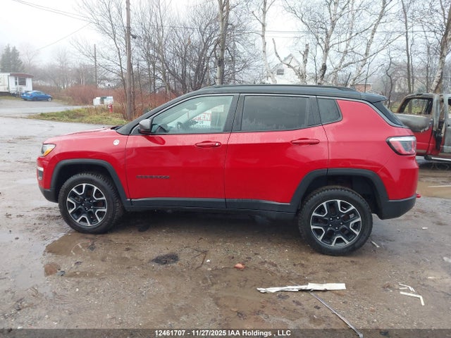 3C4NJDDB7KT790196 Jeep Compass Trailhawk