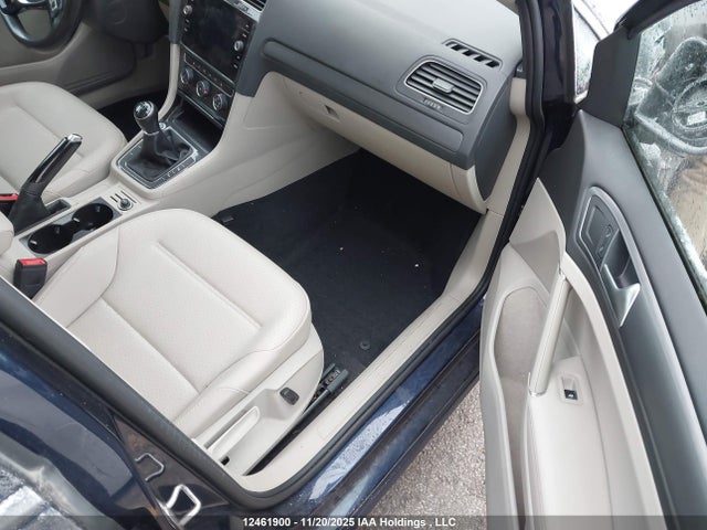 3VW717AU4JM762992 Volkswagen Golf Sportwagen 1.8 Tsi Comfortline/1.8 Tsi Trendline