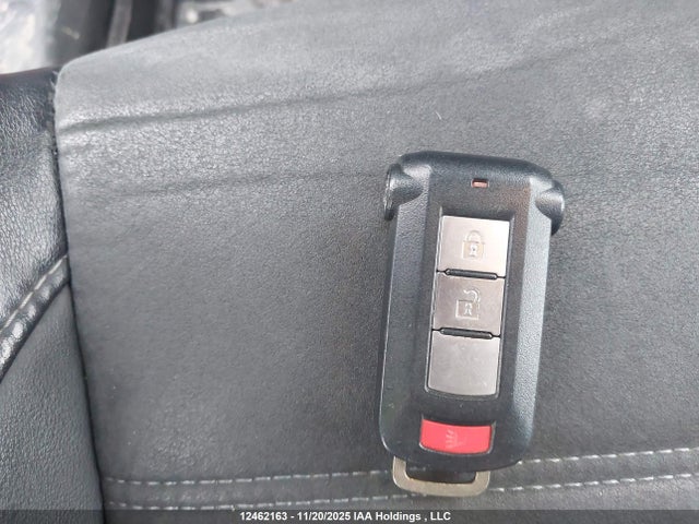 JA4J24A52JZ606942 Mitsubishi Outlander Se/gt