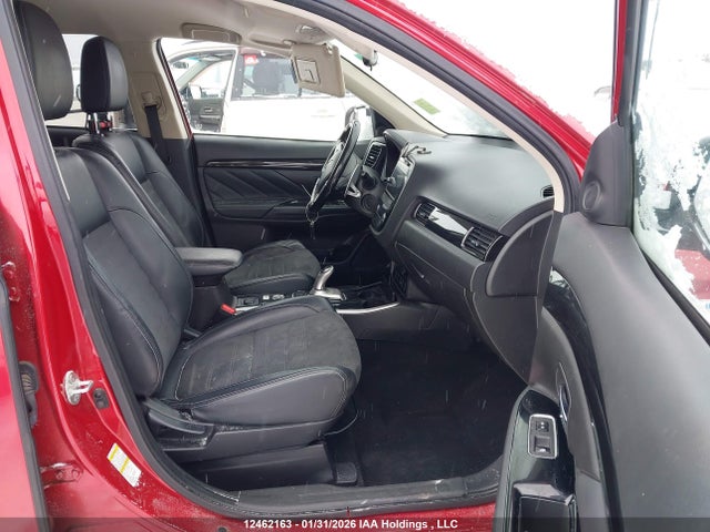 JA4J24A52JZ606942 Mitsubishi Outlander Se/gt