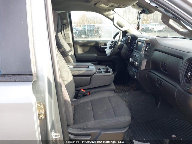 Продажа на аукционе авто 2025 Gmc Sierra 1500 Pro, vin: 1GTPUAEK5SZ252053, номер лота: 12462181