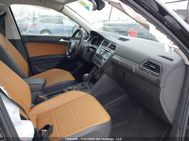 3VV2B7AX3LM104203 Volkswagen Tiguan