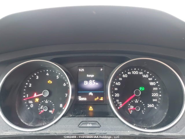3VV2B7AX3LM104203 Volkswagen Tiguan