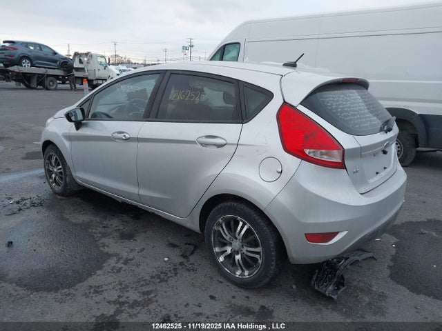 12462525 :رقم المزاد ، 3FADP4EJXDM122203 vin ، 2013 Ford Fiesta Se مزاد بيع