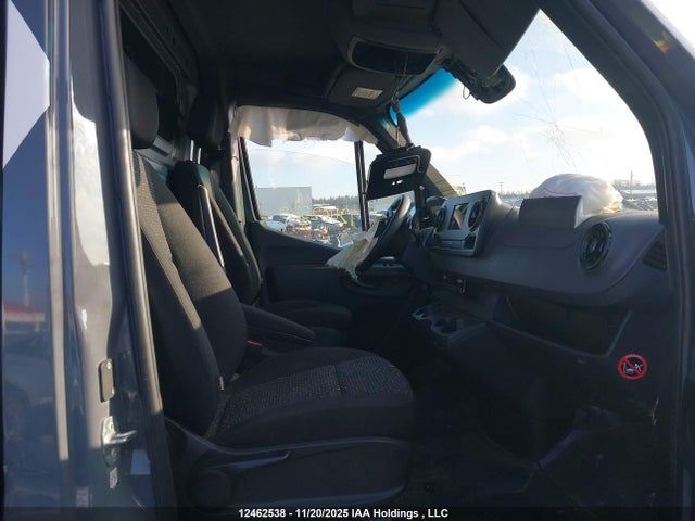 W1Y4NBVY6RP743646 Mercedes-Benz Sprinter 2500