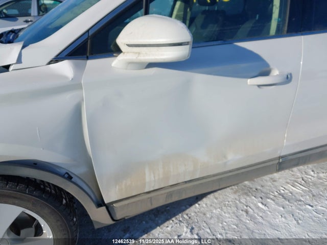 Lincoln MKC 2015 5LMTJ2AH5FUJ25631 Image 12