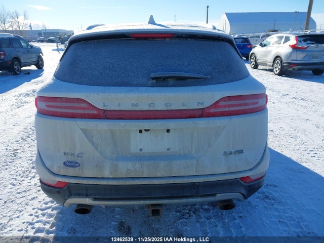 Lincoln MKC 2015 5LMTJ2AH5FUJ25631 Image 17