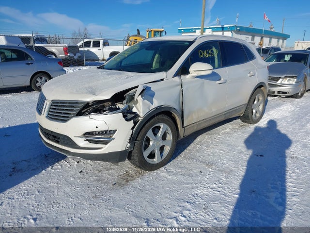 Lincoln MKC 2015 5LMTJ2AH5FUJ25631 Image 2
