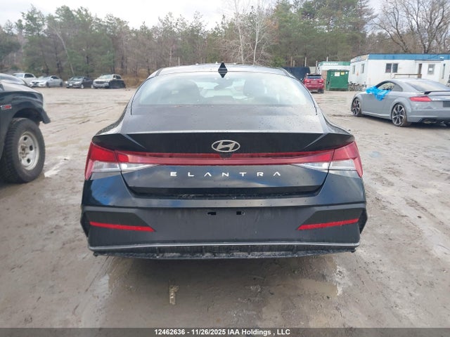KMHLM4DG3SU095788 Hyundai Elantra Essential